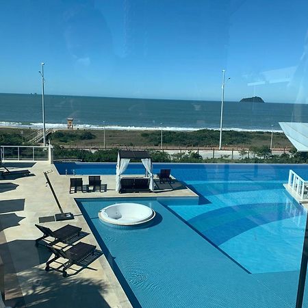 Bali Beach Home Club Rogga Beira Mar - Balneario Picarras Bagian luar foto